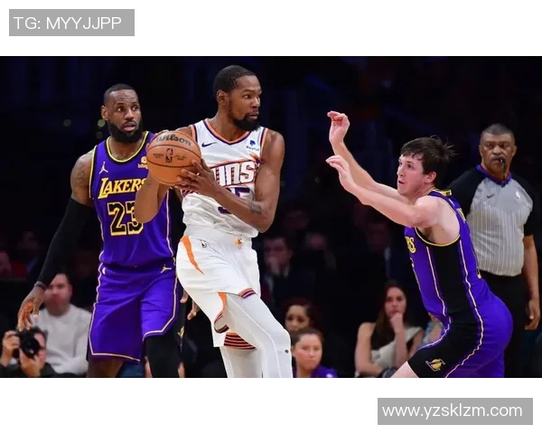 2021年NBA精彩对决篮网与勇士的巅峰较量回顾与分析