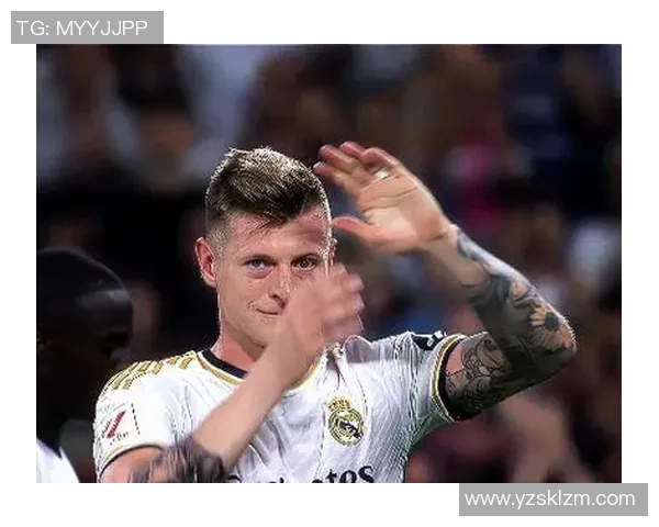 克罗斯引领足球新时代的战术革新与个人魅力的完美结合