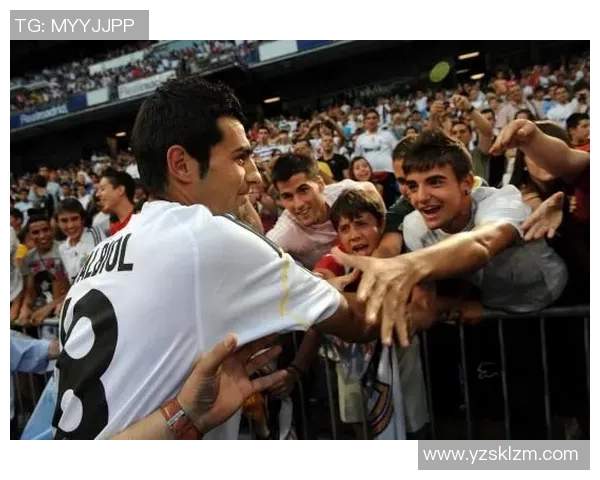 阿青年与阿尔城的激烈对决引发的战术较量与球迷热情的碰撞